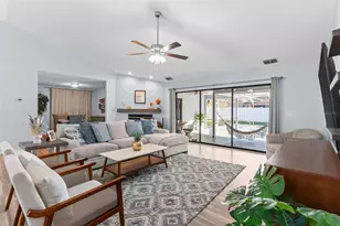 7542 Gunstock Dr, Lakeland, FL 33809 - Photo 5