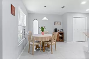 7542 Gunstock Dr, Lakeland, FL 33809 - Photo 9