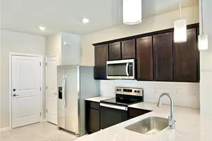 4652 Sparkling Shell Ave, Kissimmee, FL 34746 - Photo 5
