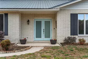 33651 Overton Dr, Leesburg, FL 34788 - Photo 3