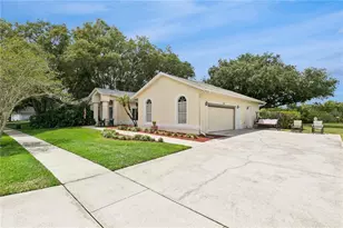 1674 Carillon Park Dr, Oviedo, FL 32765 - Photo 5