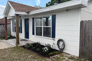 135 Carroll St, Clermont, FL 34711 - Photo 3