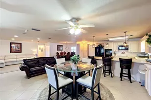 2404 Lauderdale Ct, Orlando, FL 32805 - Photo 5