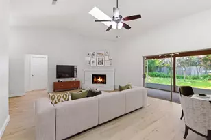 5121 Stratemeyer Dr, Orlando, FL 32839 - Photo 5