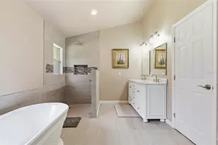 5121 Stratemeyer Dr, Orlando, FL 32839 - Photo 13