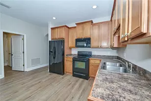 23903 Sardinia Dr, Sorrento, FL 32776 - Photo 9