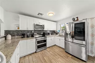 7807 Pine Hawk Ln, Orlando, FL 32822 - Photo 15
