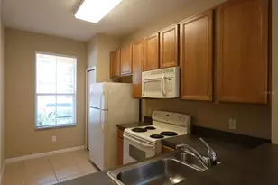 2111 Retreat View Cir, Sanford, FL 32771 - Photo 5