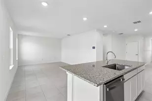 3153 Cup Dr, Lakeland, FL 33803 - Photo 9