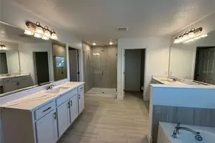 6982 Rolling Gardens Loop, Groveland, FL 34736 - Photo 19