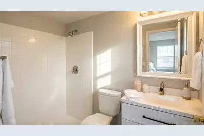7616 Pacific Heights Circle, Orlando, FL 32835 - Photo 17
