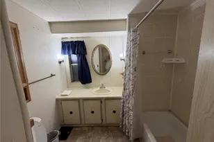 930 Tarrson Blvd, Lady Lake, FL 32159 - Photo 15