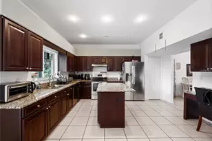 2072 Stone Cross Cir, Orlando, FL 32828 - Photo 9
