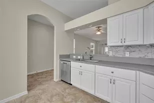21630 Regency Park Ln, Leesburg, FL 34748 - Photo 15