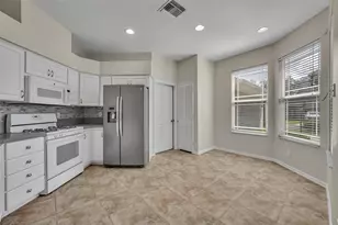 21630 Regency Park Ln, Leesburg, FL 34748 - Photo 13