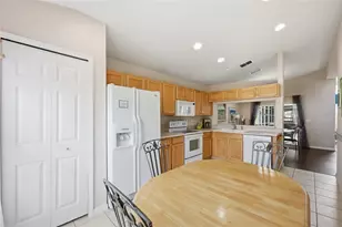 816 Troon Cir, Davenport, FL 33897 - Photo 19