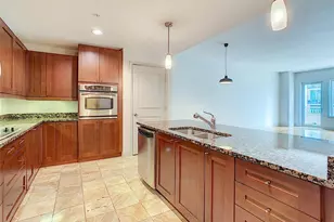 100 S Eola Dr, Orlando, FL 32801 - Photo 15