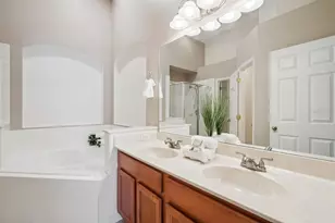 5345 Los Palma Vista Dr, Orlando, FL 32837 - Photo 15