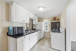 1705 Delaware Ave, Saint Cloud, FL 34769 - Photo 9