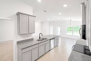 7636 Bent Tree Loop, Saint Cloud, FL 34771 - Photo 3