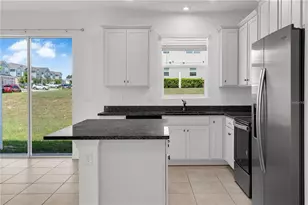 1104 Lakeshore Breeze Pl, Kissimmee, FL 34747 - Photo 7