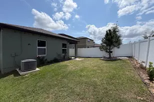 2021 Hemingway Cir, Groveland, FL 34736 - Photo 17