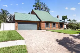 1604 Teakwood Dr, Plant City, FL 33563 - Photo 21