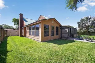1604 Teakwood Dr, Plant City, FL 33563 - Photo 11