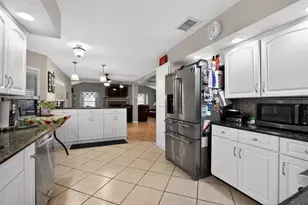 1604 Teakwood Dr, Plant City, FL 33563 - Photo 35