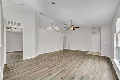 3147 Whispering Trails Street, Winter Haven, FL 33884 - Photo 9