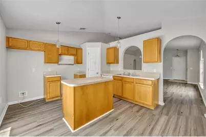 3147 Whispering Trails Street, Winter Haven, FL 33884 - Photo 9