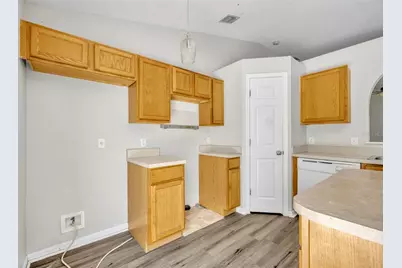 3147 Whispering Trails Street, Winter Haven, FL 33884 - Photo 13