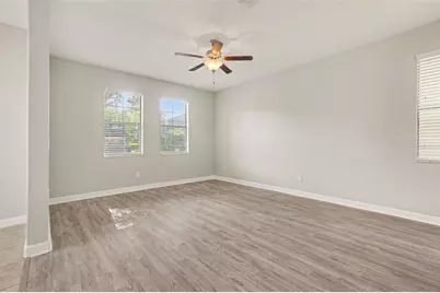 28522 E Pleasant Bay Loop, Wesley Chapel, FL 33543 - Photo 7