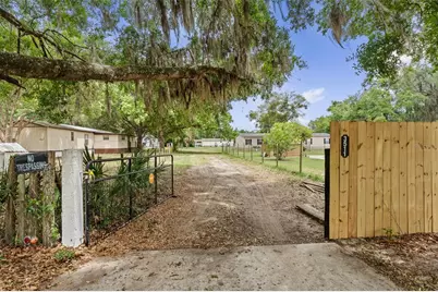 3511 S Palm Avenue, Palatka, FL 32177 - Photo 31
