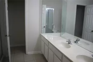 2321 Meadow Oak Cir, Kissimmee, FL 34746 - Photo 11
