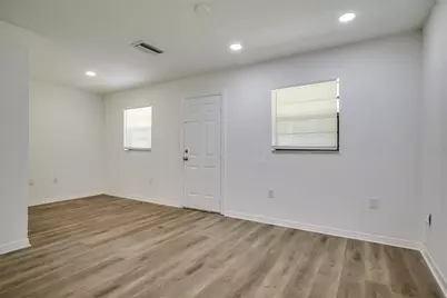 1709 W Comanche Avenue, Tampa, FL 33603 - Photo 5