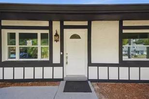 1065 Foxwood Dr, Lutz, FL 33549 - Photo 5