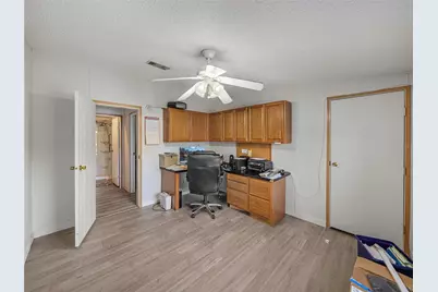 11404 Lithia Pinecrest Road, Lithia, FL 33547 - Photo 43