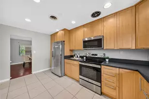 1448 Cumbie St, Orlando, FL 32804 - Photo 9