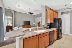 36806 Winfield Ct, Grand Island, FL 32735 - Photo 11