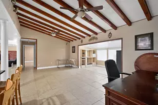 1406 Haven Bend, Tampa, FL 33613 - Photo 9
