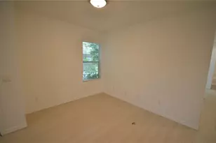 3303 Armstrong Ct, Fort Myers, FL 33916 - Photo 9