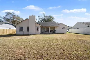 1670 E Spring Ridge Cir, Winter Garden, FL 34787 - Photo 5