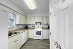 824 Garfish Ave, New Smyrna Beach, FL 32169 - Photo 19