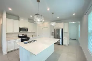 2182 Palm Tree Dr, Poinciana, FL 34759 - Photo 5