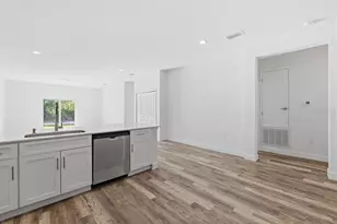 10087 Amicola St, Port Charlotte, FL 33981 - Photo 3
