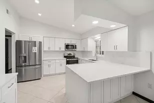 4940 Caspian Ct, Orlando, FL 32819 - Photo 11