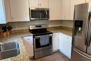 323 Savage Way, Groveland, FL 34736 - Photo 5
