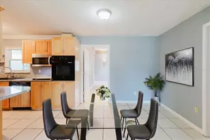 2009 Peppertree Ct, Oldsmar, FL 34677 - Photo 11