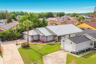 206 Hollywood Ct N, Kissimmee, FL 34743 - Photo 39